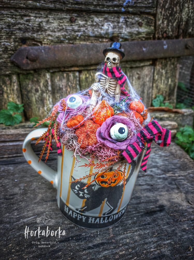 Csontvázas bögre 3.