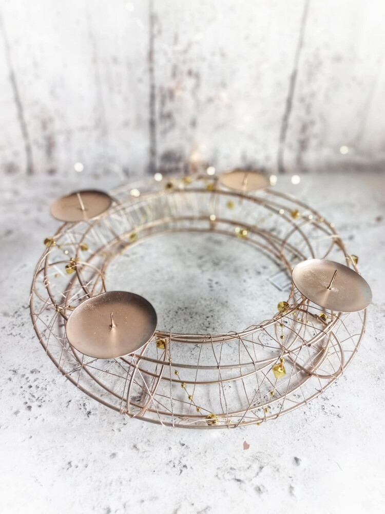 Adventi koszorú alap fém arany